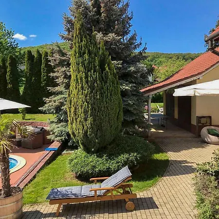 Napfényvilla * Balatonszepezd